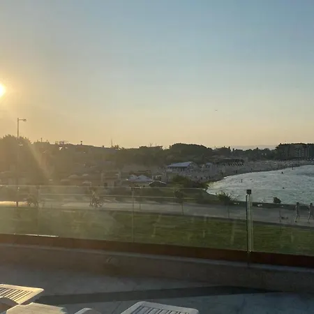 Paradiso 'в' 402 Private Apartment *