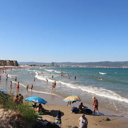 Paradiso 'в' 402 Private * Nessebar