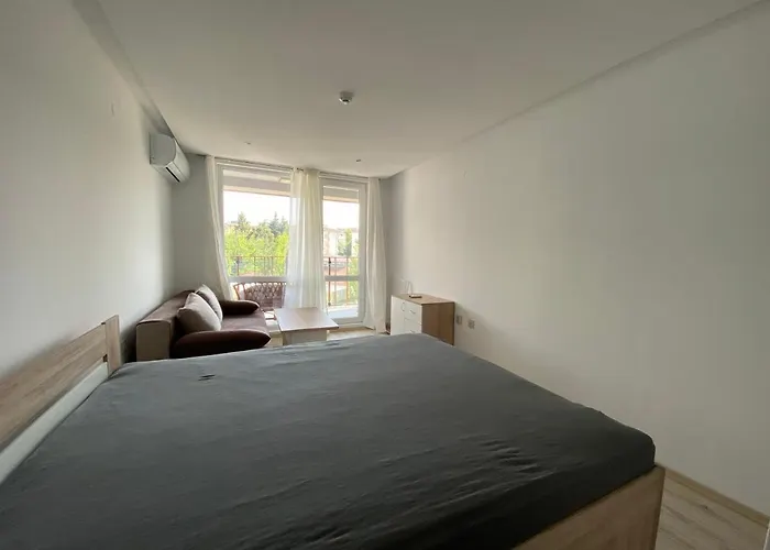 Paradiso 'в' 402 Private * Νεσέμπαρ